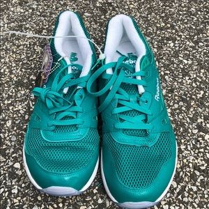 Men’s Reebok Hexalite Classic Sneakers